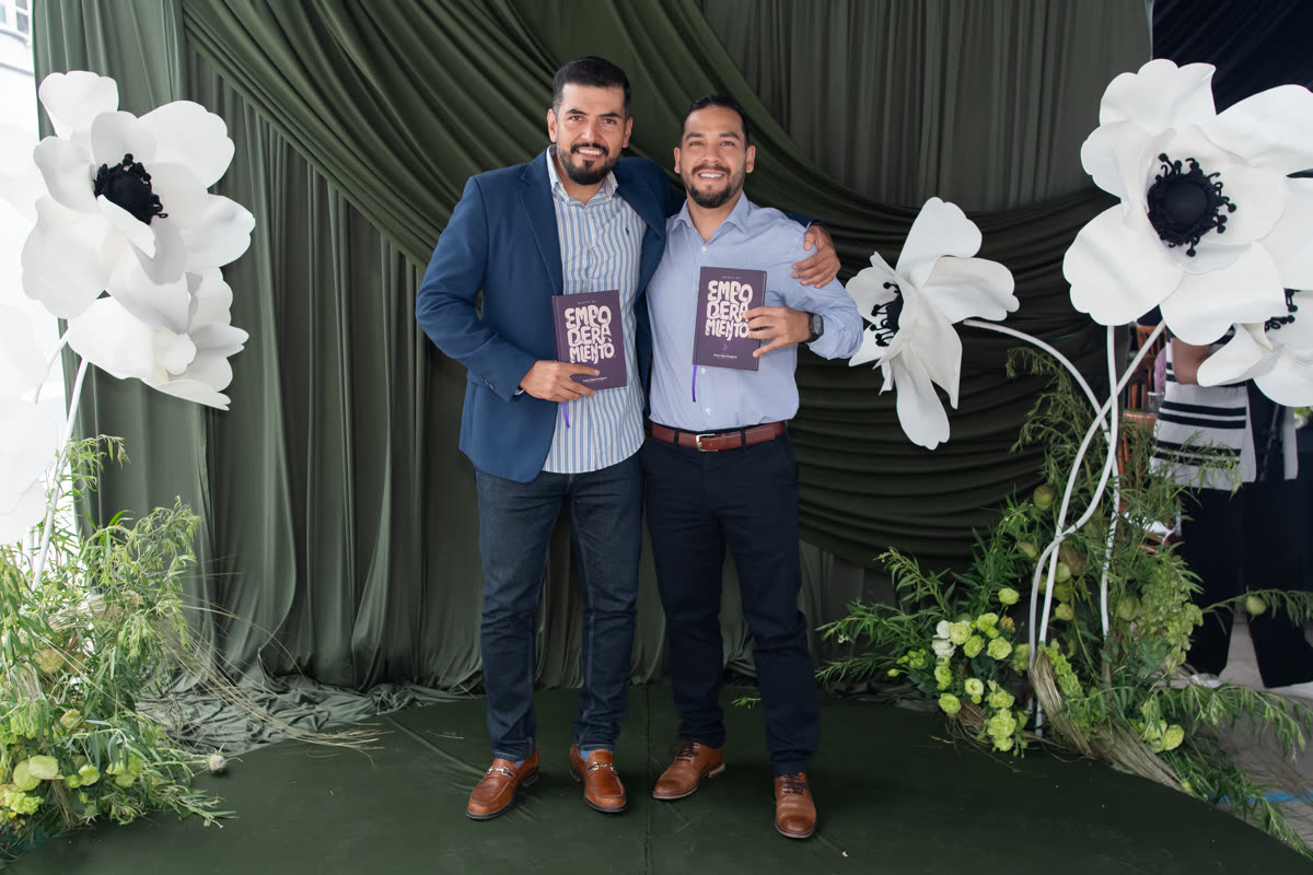 Aniversario 22 GEB — presentación del libro Manos de Empoderamiento